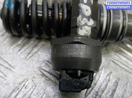 Форсунка топливная на Volkswagen Touran I (1T)
