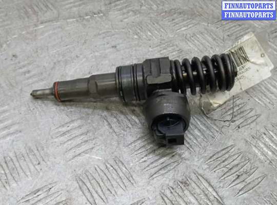 Форсунка топливная на Volkswagen Touran I (1T)