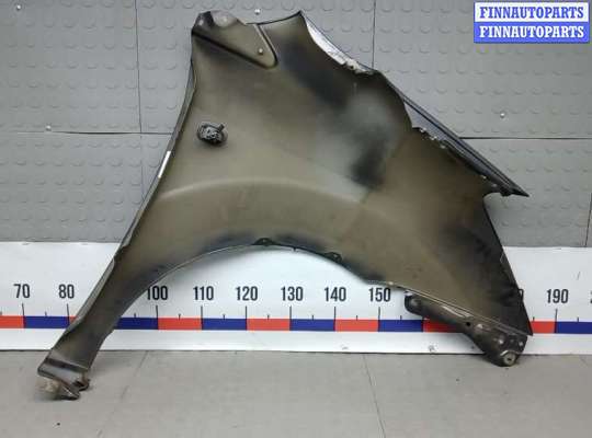 купить крыло переднее левое на TOYOTA COROLLA VERSO 2