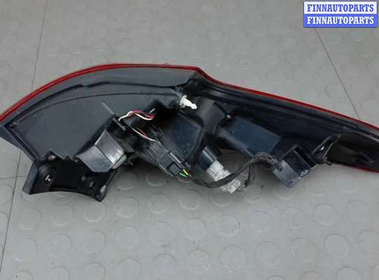 купить фонарь задний правый на NISSAN QASHQAI J11