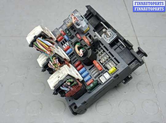 купить блок предохранителей на PEUGEOT 308 1