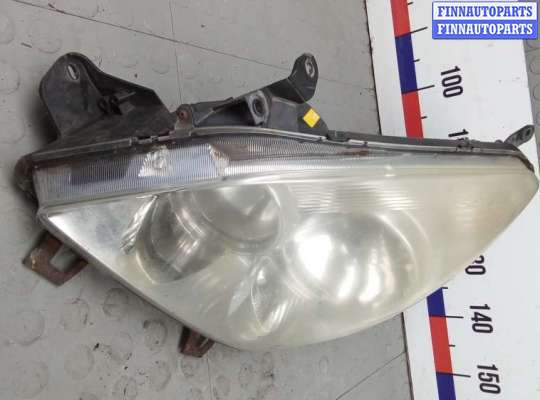 купить фара левая на TOYOTA COROLLA VERSO 2