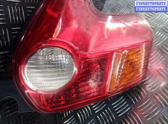 купить фонарь задний правый на NISSAN JUKE F15