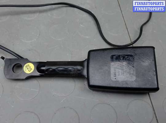 купить защелка ремня безопасности на SKODA RAPID