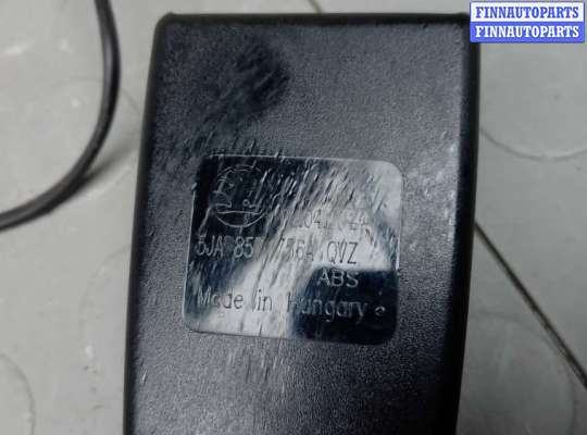 купить защелка ремня безопасности на SKODA RAPID