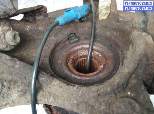 купить ступица передняя правая на CITROEN C5 2