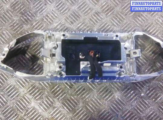 купить монитор на PEUGEOT 308 2