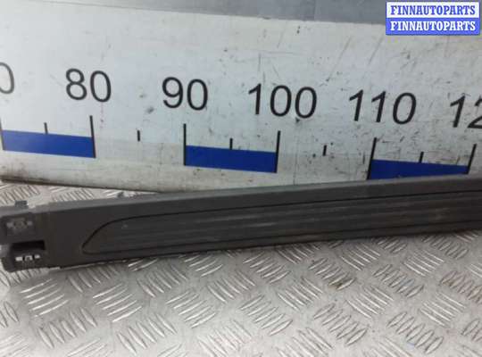 купить накладка порога внутренняя правая на VOLKSWAGEN TOUAREG 7L