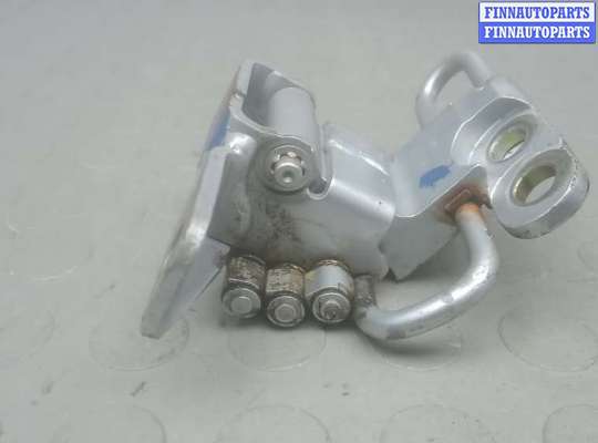 купить петля передняя правая на VOLKSWAGEN PHAETON 1