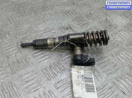 Форсунка топливная на Volkswagen Passat B6 (3C)