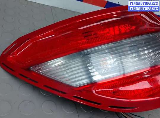купить фонарь задний левый на MERCEDES BENZ C-CLASS W204