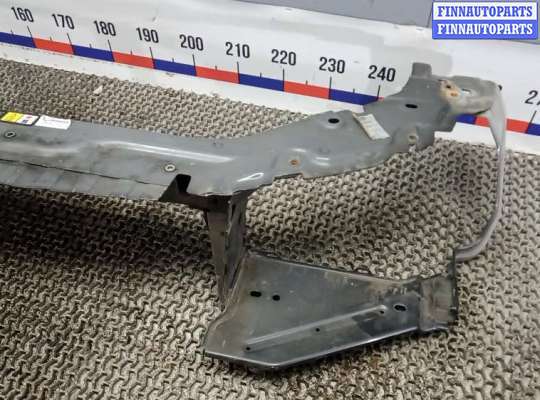 купить передняя панель крепления облицовки (телевизор) на LAND ROVER FREELANDER 2