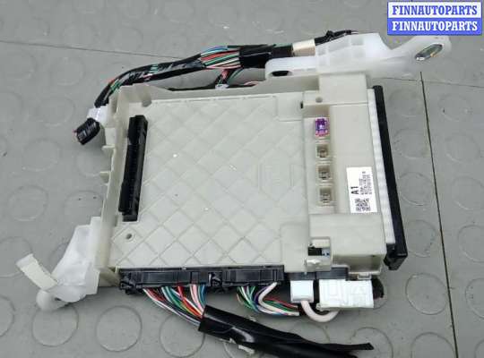 купить блок предохранителей на TOYOTA C-HR