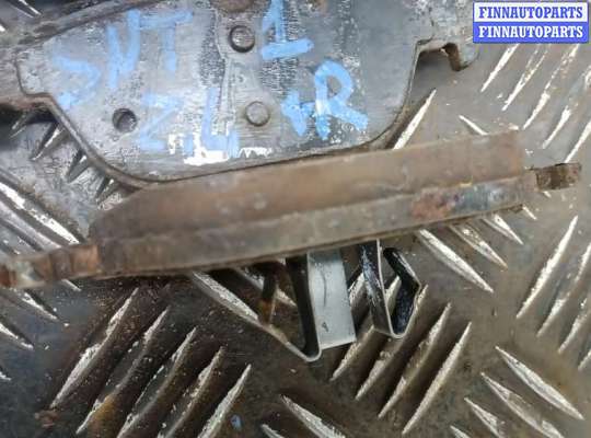 купить тормозные колодки задние на MERCEDES BENZ C-CLASS W204