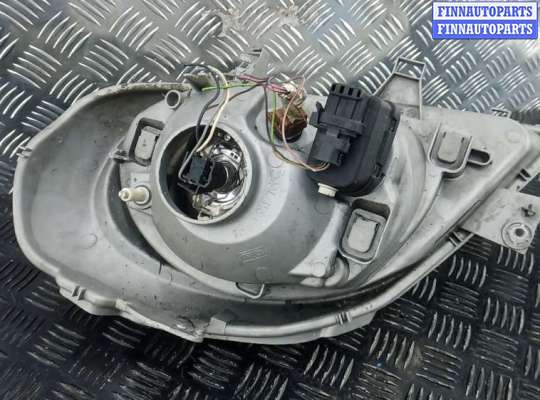 купить фара правая на NISSAN PRIMASTAR X83