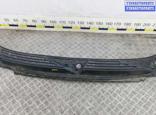 купить накладка декоративная (жабо, дождевик) на CADILLAC ESCALADE 3