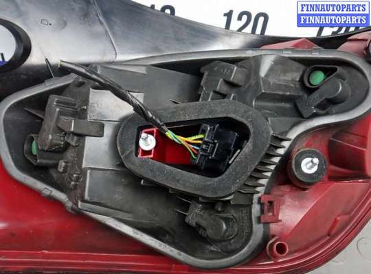 купить фонарь задний правый на PEUGEOT 308 1