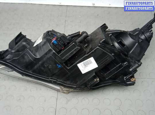 Фара передняя на Opel Astra J