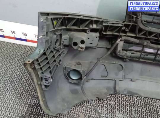 Бампер передний на Volkswagen Transporter T5