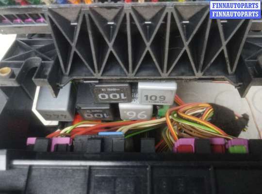 купить блок предохранителей на VOLKSWAGEN PASSAT B6