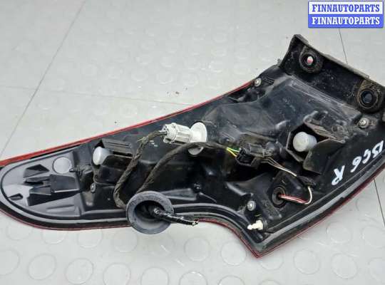 купить фонарь задний правый на NISSAN QASHQAI J11