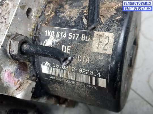 Блок ABS на Volkswagen Golf VI (5K)