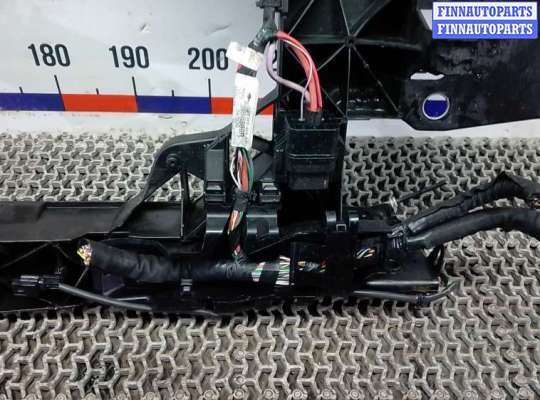 купить передняя панель крепления облицовки (телевизор) на RENAULT MEGANE 3