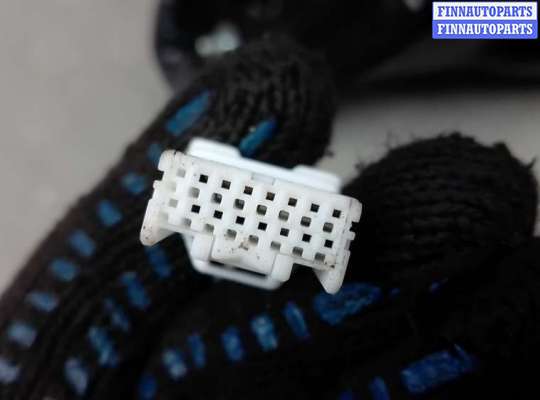 купить зеркало наружное правое на NISSAN X-TRAIL T32