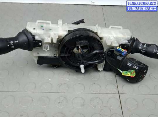 Купить переключатель поворотов и дворников (стрекоза) на RENAULT MEGANE 3 переключатель поворотов и дворников (стрекоза) RN1525912 на RENAULT MEGANE 3