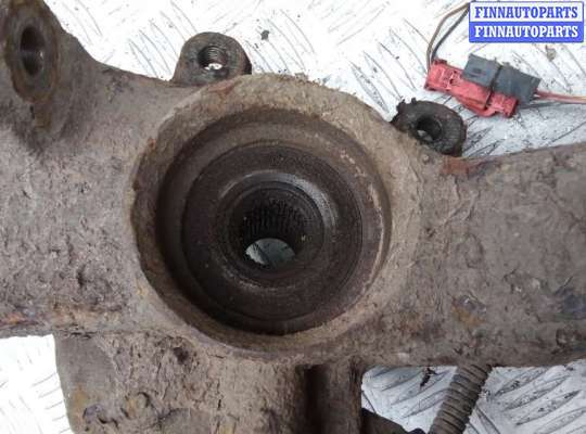 купить ступица передняя левая на VOLKSWAGEN PASSAT B5