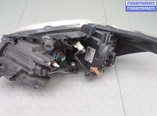 купить фара правая на TOYOTA AURIS E150