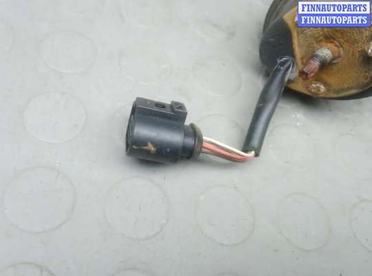 купить зеркало наружное правое на SEAT LEON 2