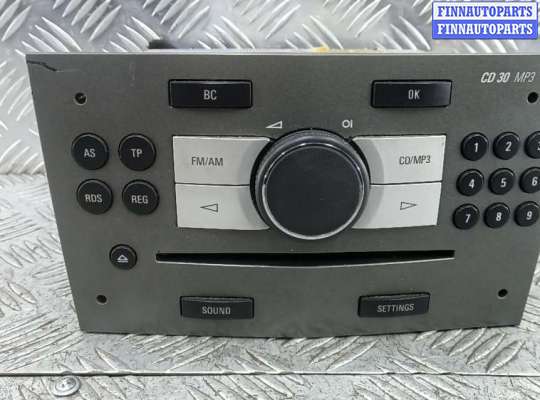 магнитола OP1753844 на OPEL ZAFIRA B