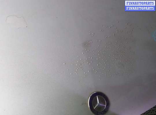 Капот на Mercedes-Benz C (W204)