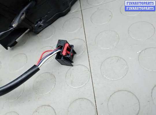 купить зеркало наружное левое на VOLKSWAGEN GOLF 5