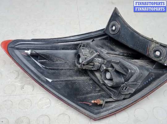 купить фонарь задний правый на NISSAN QASHQAI J10