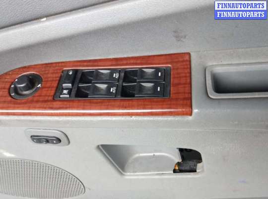 купить обшивка передняя правая на JEEP GRAND CHEROKEE WK