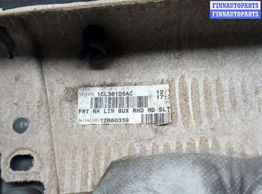 купить обшивка передняя правая на JEEP GRAND CHEROKEE WK