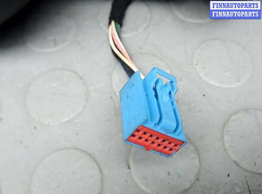 купить зеркало наружное левое на VOLVO S40 II MS