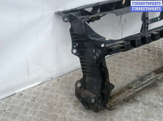 купить передняя панель крепления облицовки (телевизор) на VOLKSWAGEN PHAETON 1