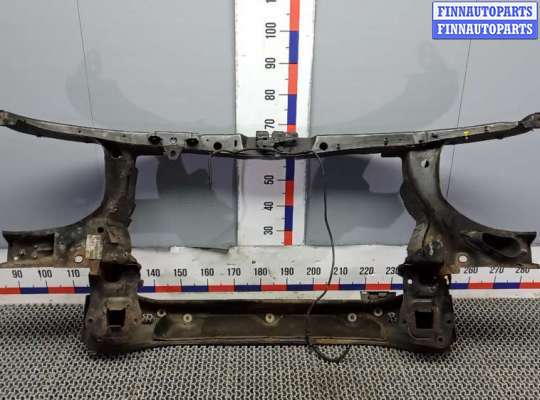 Панель передняя (телевизор) на Volkswagen Transporter T5