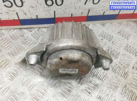 Подушка ДВС на Mercedes-Benz C (W204)