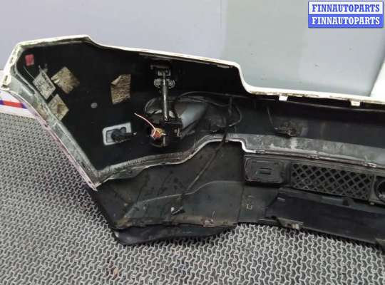 Бампер передний на Jeep Grand Cherokee IV (WK2)