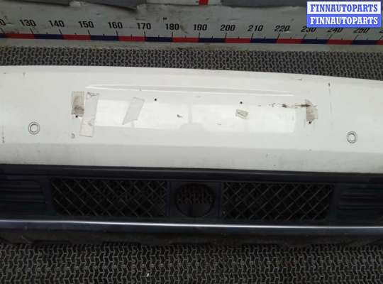 Бампер передний на Jeep Grand Cherokee IV (WK2)