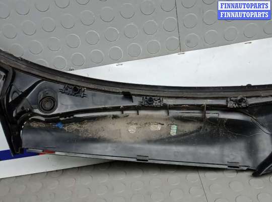 купить накладка декоративная (жабо, дождевик) на MERCEDES BENZ E-CLASS W211