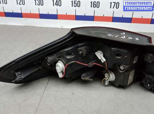 купить фонарь задний правый на OPEL ZAFIRA C