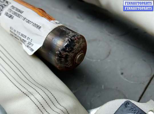 купить шторка безопасности на VOLVO V60 1