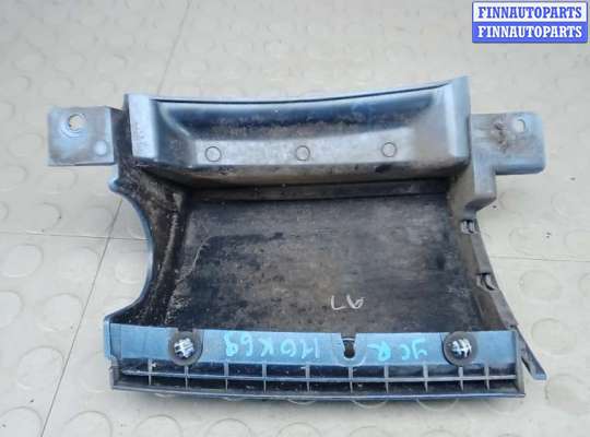 купить ус под фонарь правый на NISSAN NOTE E11