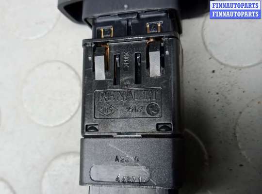 Кнопка аварийной остановки на Renault Duster