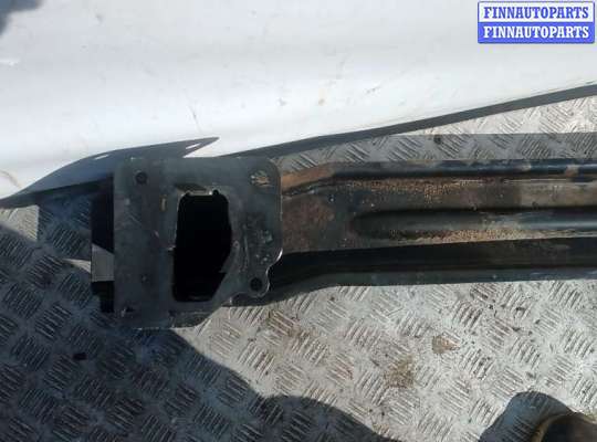 Усилитель бампера на Volkswagen Sharan II (7N)